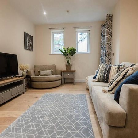 Ocean - 2 Bed Flat Sleeps 6 With Gym Access Appartamento Southampton Esterno foto