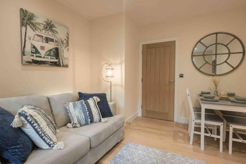 Ocean - 2 Bed Flat Sleeps 6 With Gym Access Appartamento Southampton Esterno foto