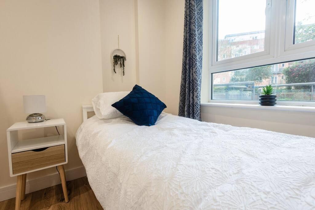 Ocean - 2 Bed Flat Sleeps 6 With Gym Access Appartamento Southampton Esterno foto